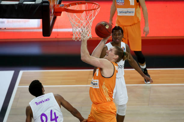 面临健康的 面临健康的