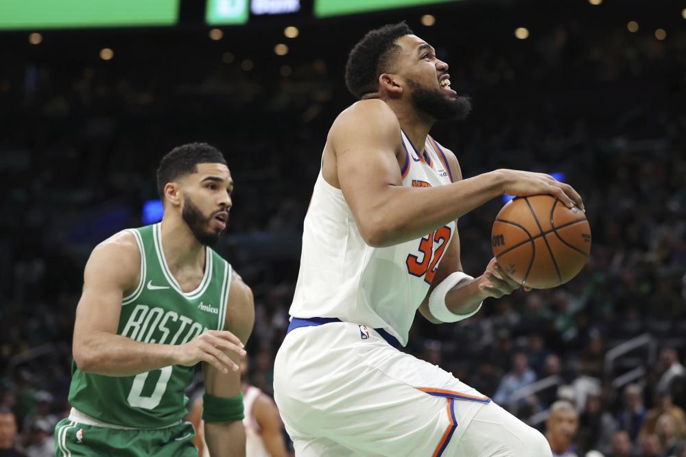 攻防两端都 攻防两端都